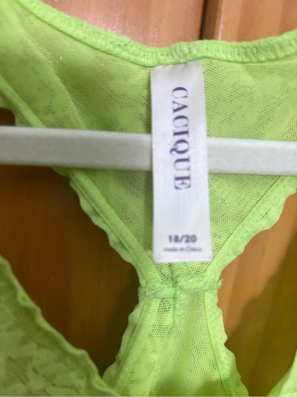 Cacique Lace Bralette Tank in Bright Green Size 18/20 EUC